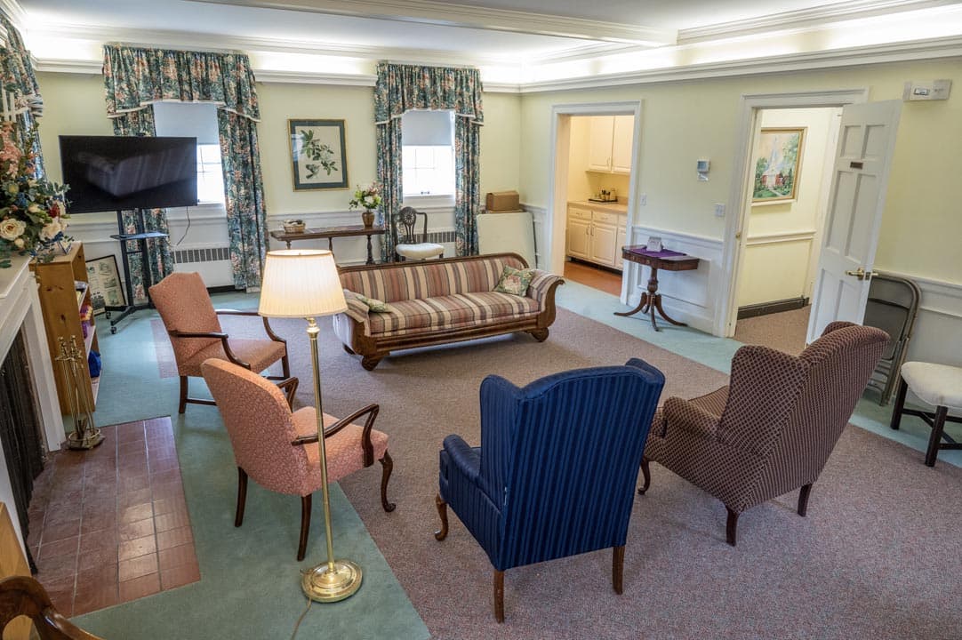 Parlor Adams St 4